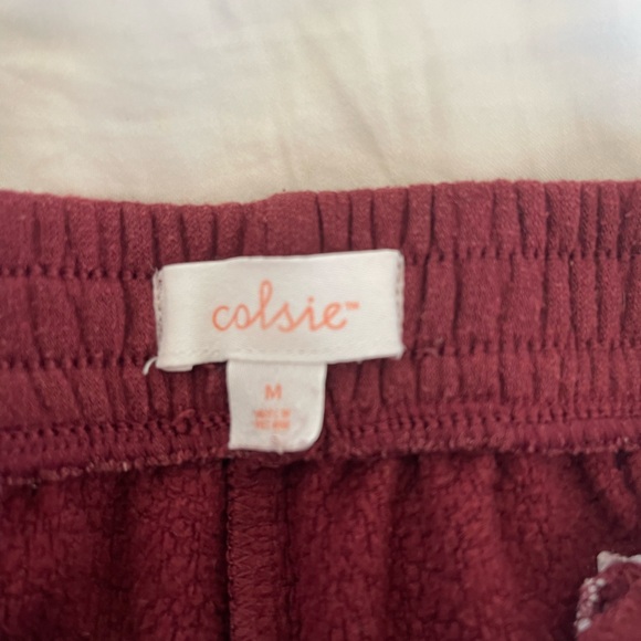 Women’s Colsie shorts - Picture 3 of 3